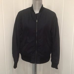 EUC Uniqlo Bomber Jacket sz. L